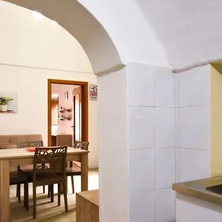 Casa Serena * オストゥーニ